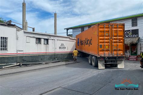 SPTC working to restrict large trucks and trailers from downtown .